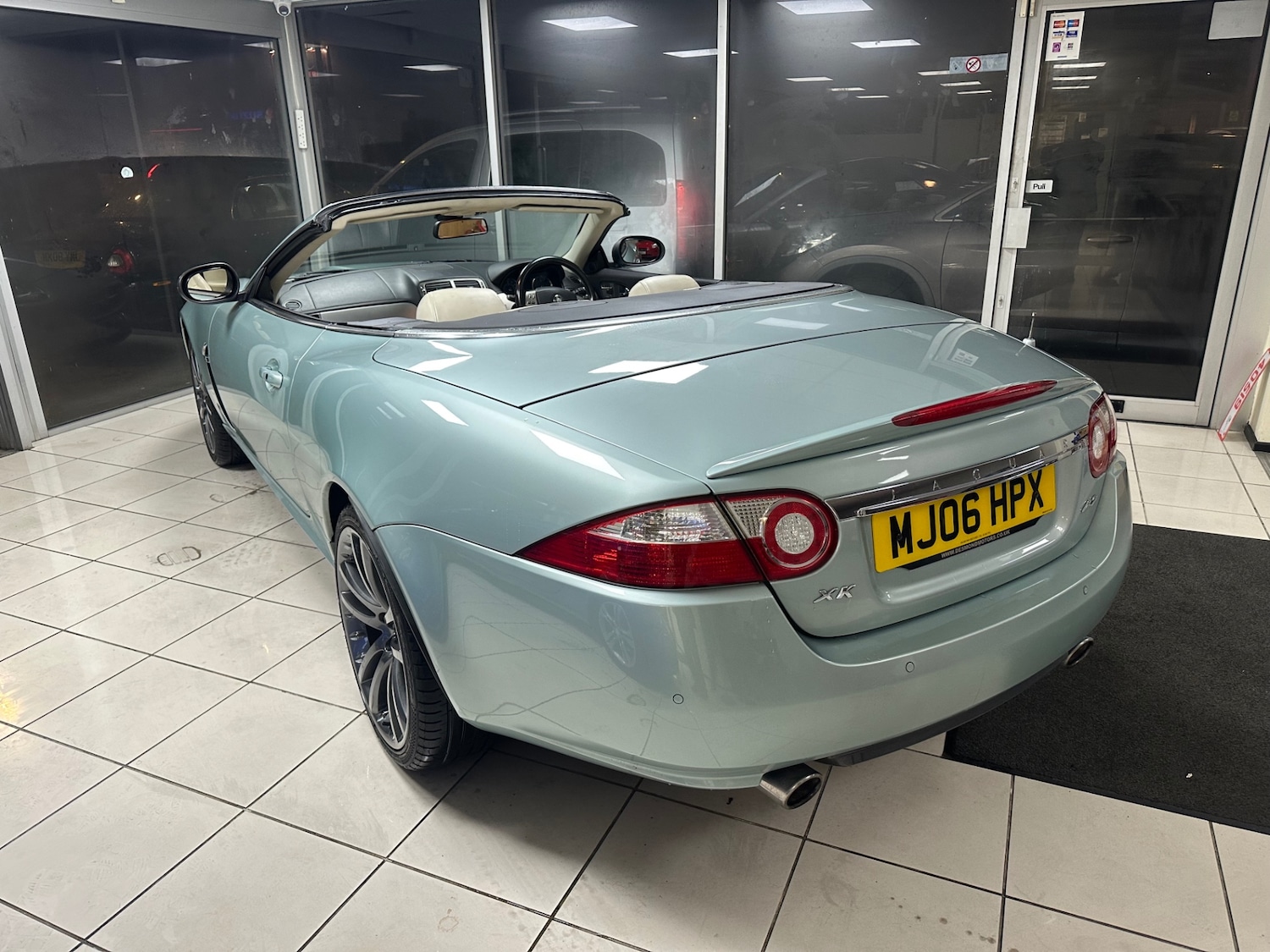 Used Jaguar XK 2006 for sale - 76750212: Photo 6