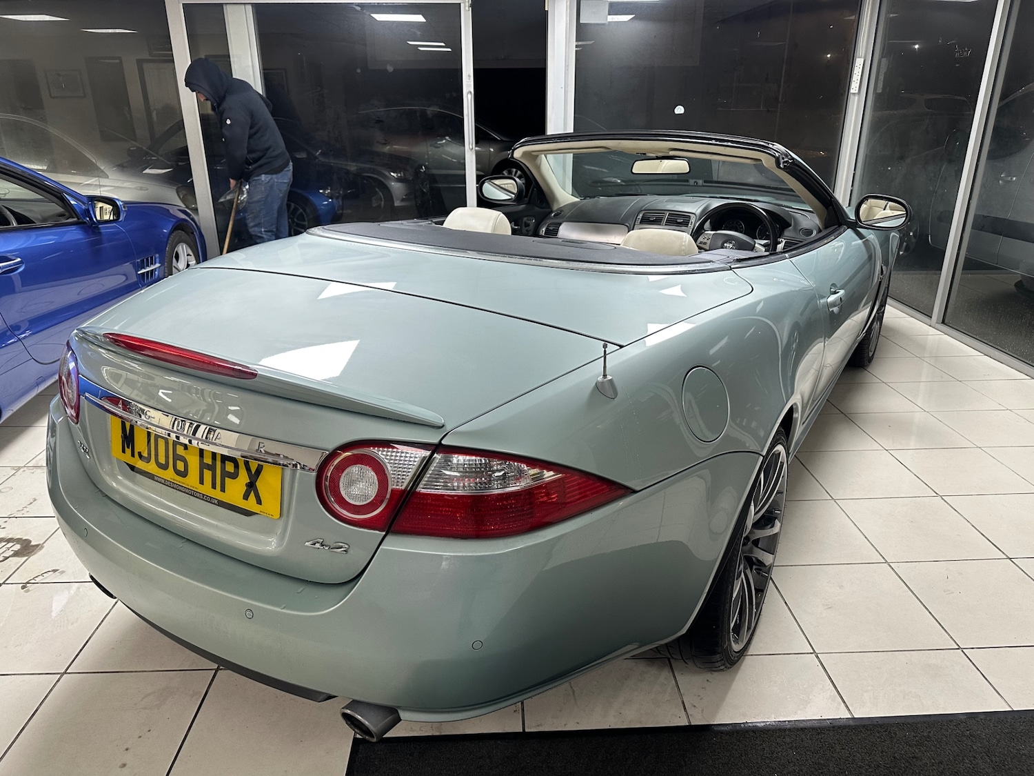 Used Jaguar XK 2006 for sale - 76750212: Photo 7