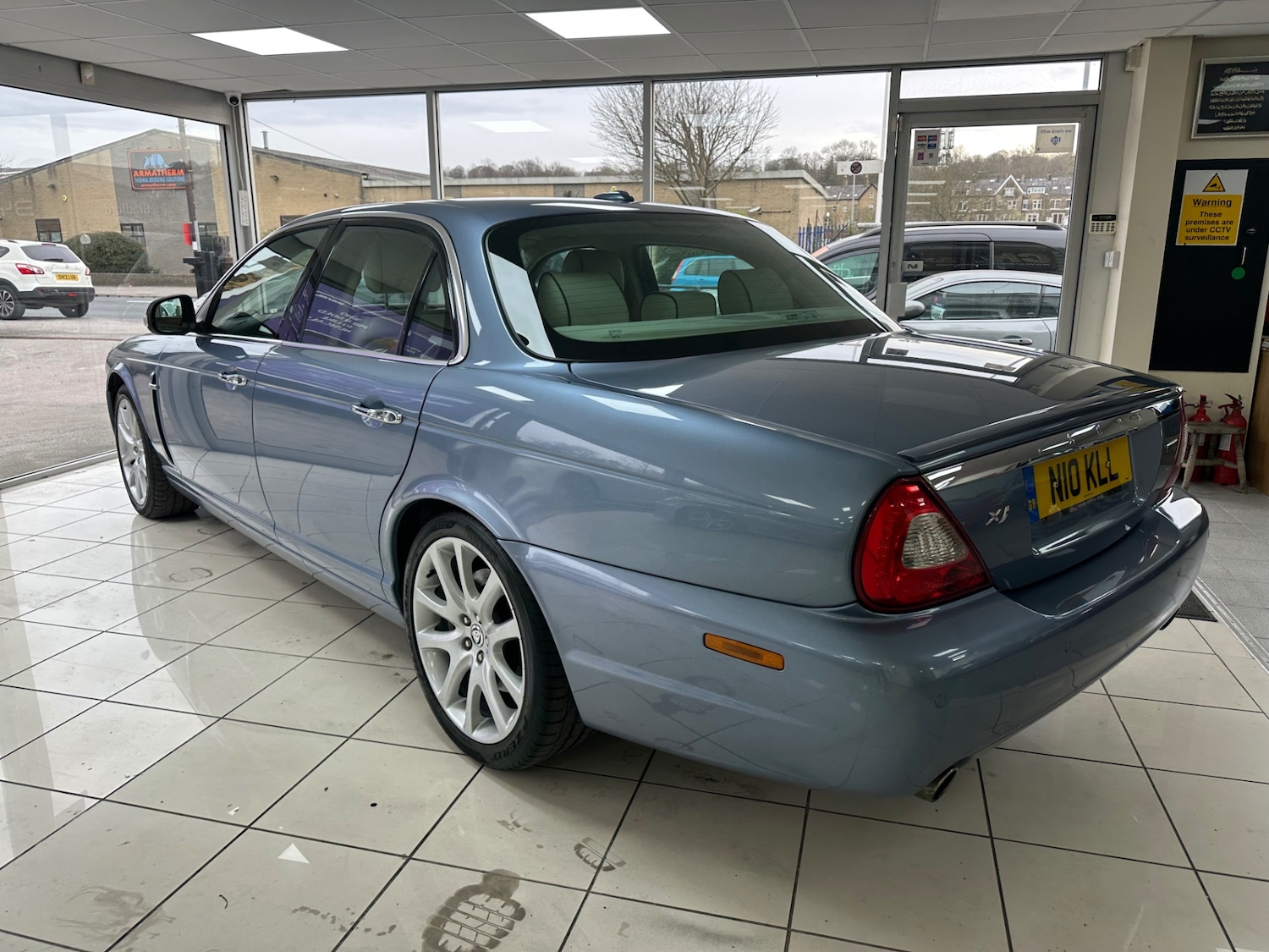 Used Jaguar XJ 2009 for sale - 77988810: Photo 7