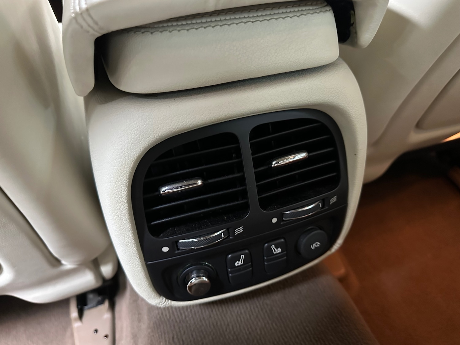 Used Jaguar XJ 2008 for sale - 76957056: Photo 11