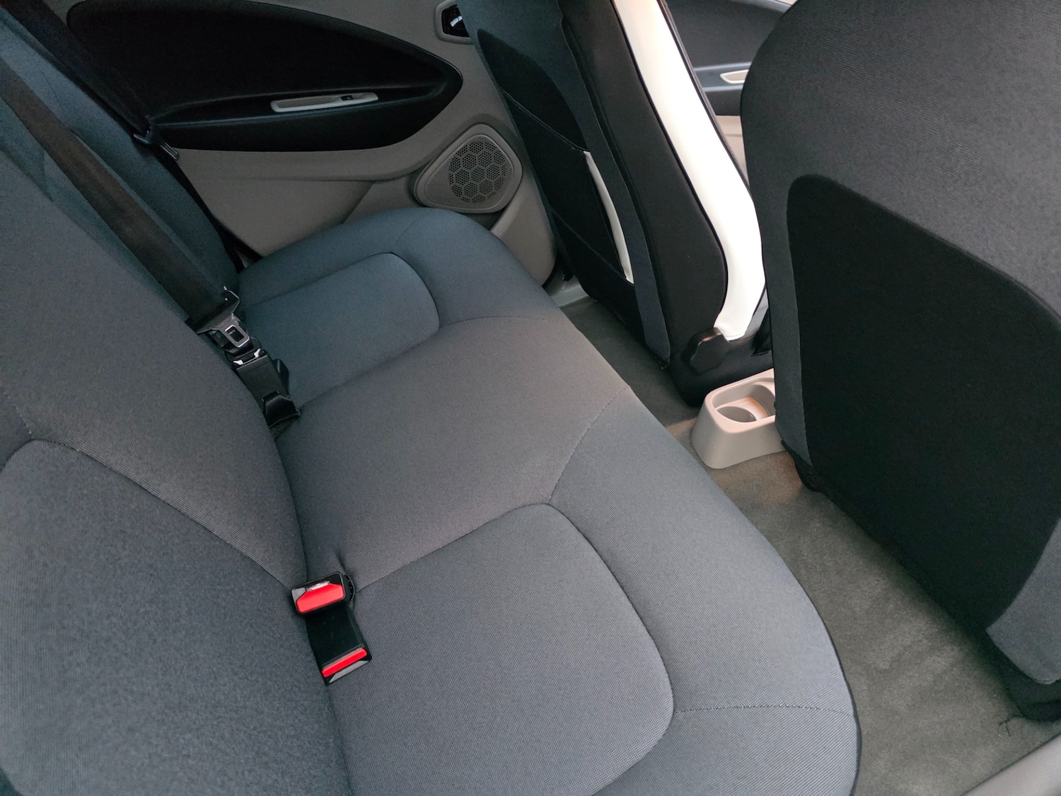 Used Renault Zoe 2015 for sale - 76839273: Photo 11