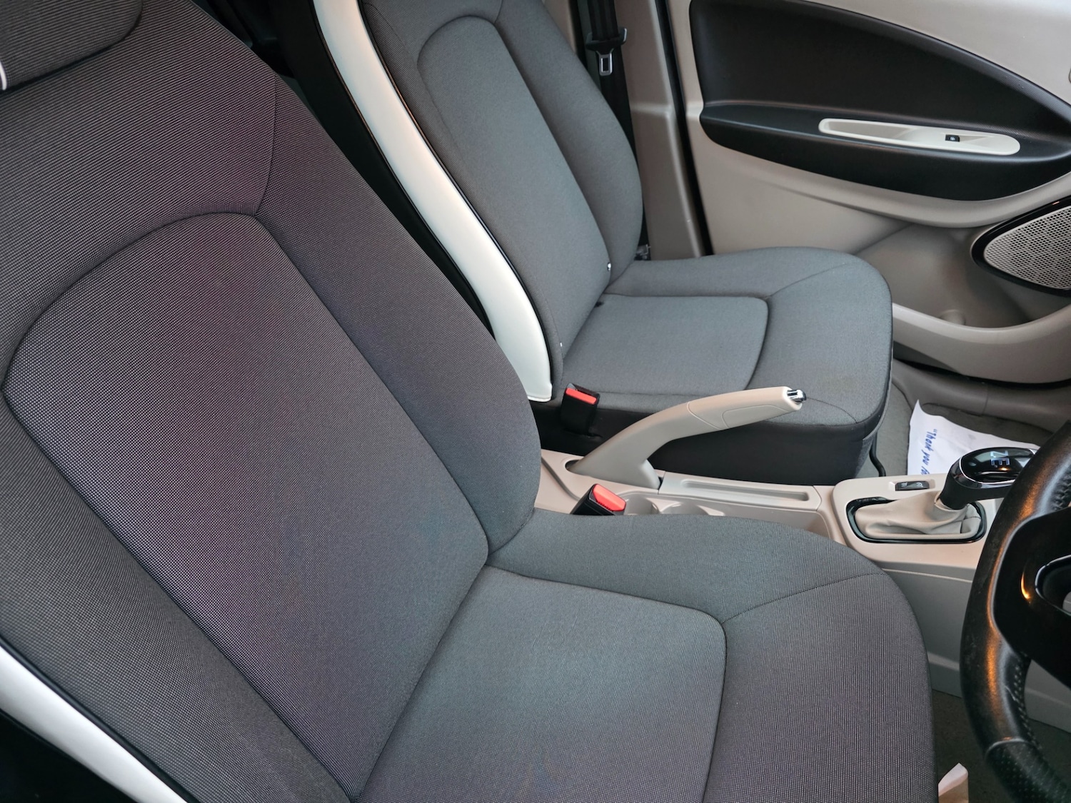 Used Renault Zoe 2015 for sale - 76839273: Photo 9