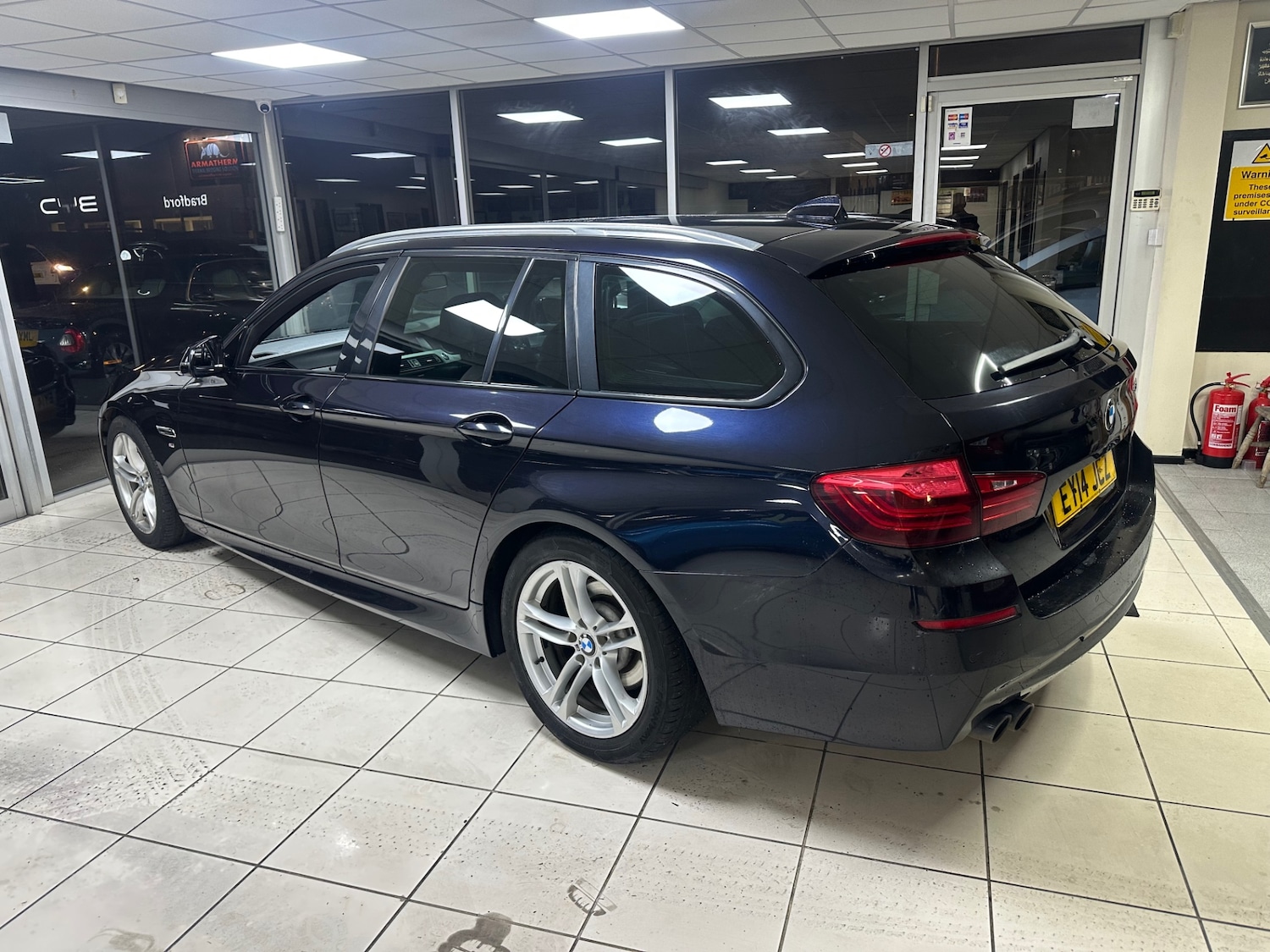 Used BMW 5 Series 2014 for sale - 77027810: Photo 2