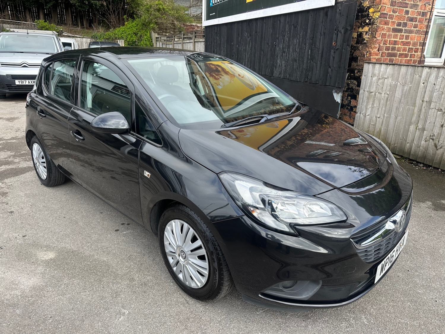 Used Vauxhall Corsa 2016 for sale - 78070645: Photo 3