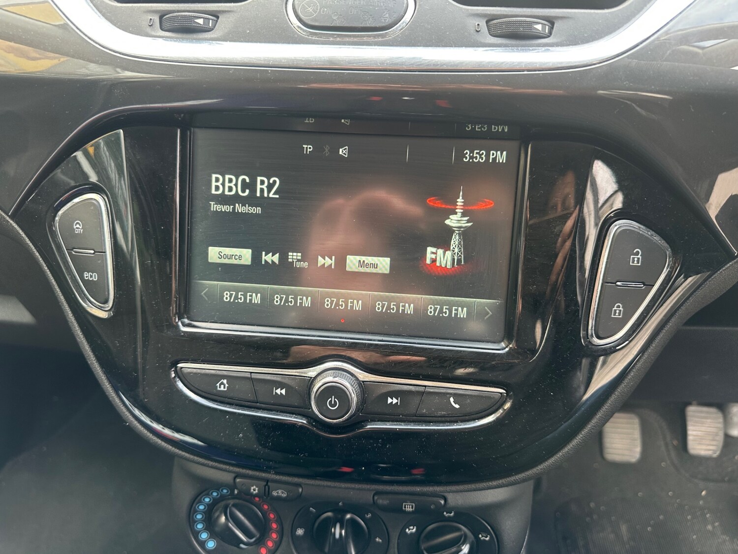 Used Vauxhall Corsa 2016 for sale - 78070645: Photo 8