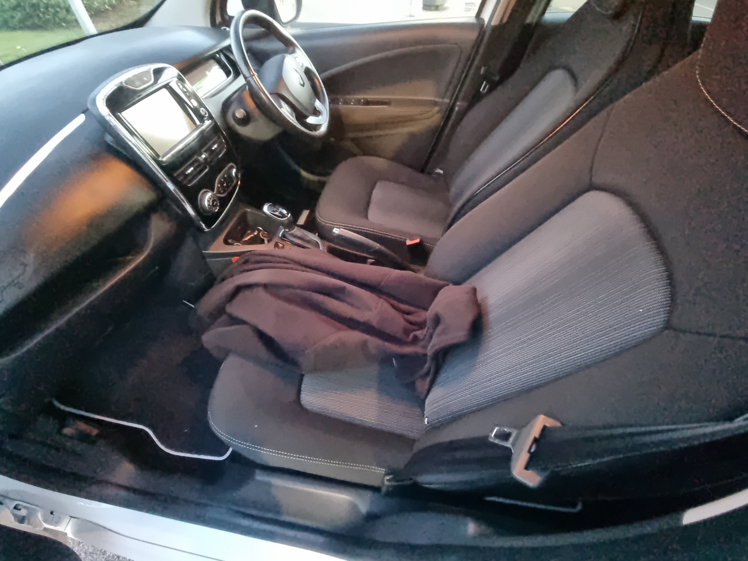 Used Renault Zoe 2016 for sale - 76258960: Photo 7