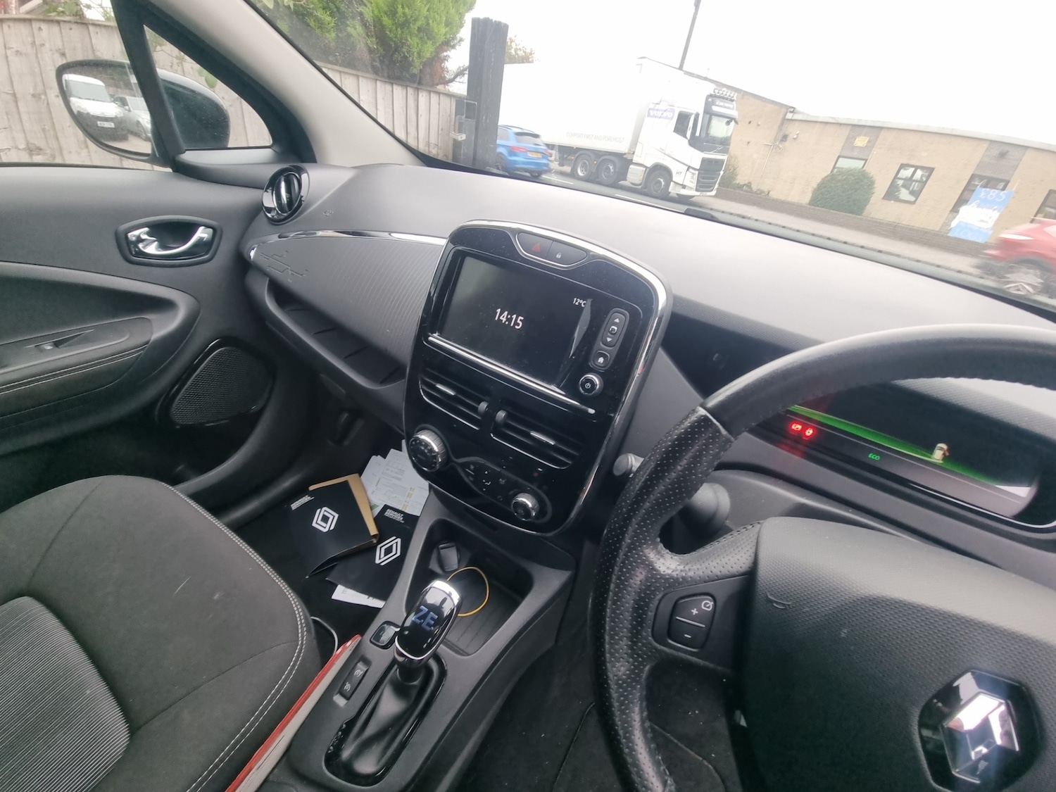 Used Renault Zoe 2019 for sale - 76258962: Photo 9