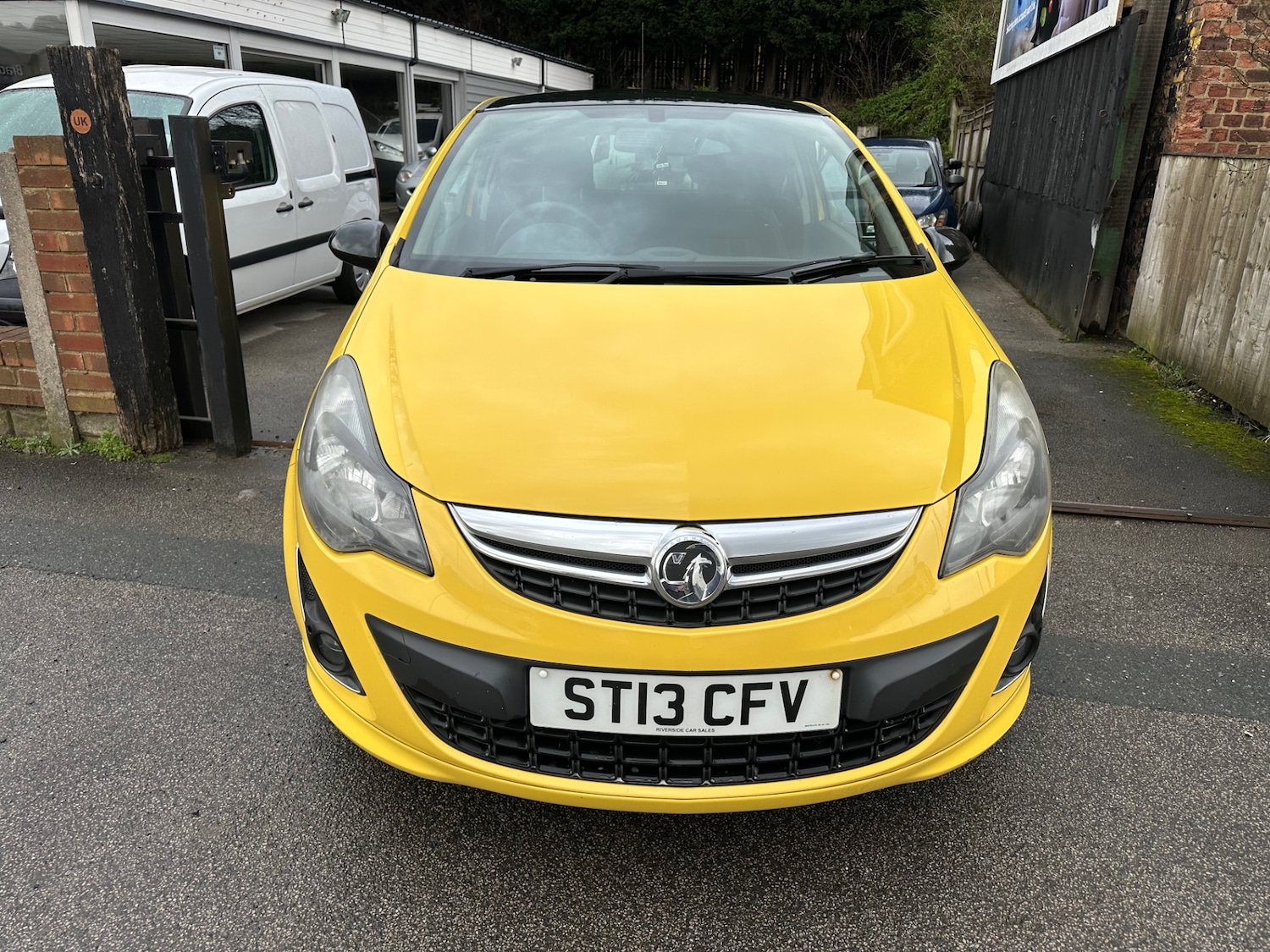 Used Vauxhall Corsa 2013 for sale - 77691100: Photo 2