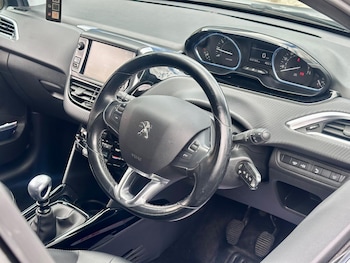 Used Peugeot 2008 2019 for sale - 75531226: Photo