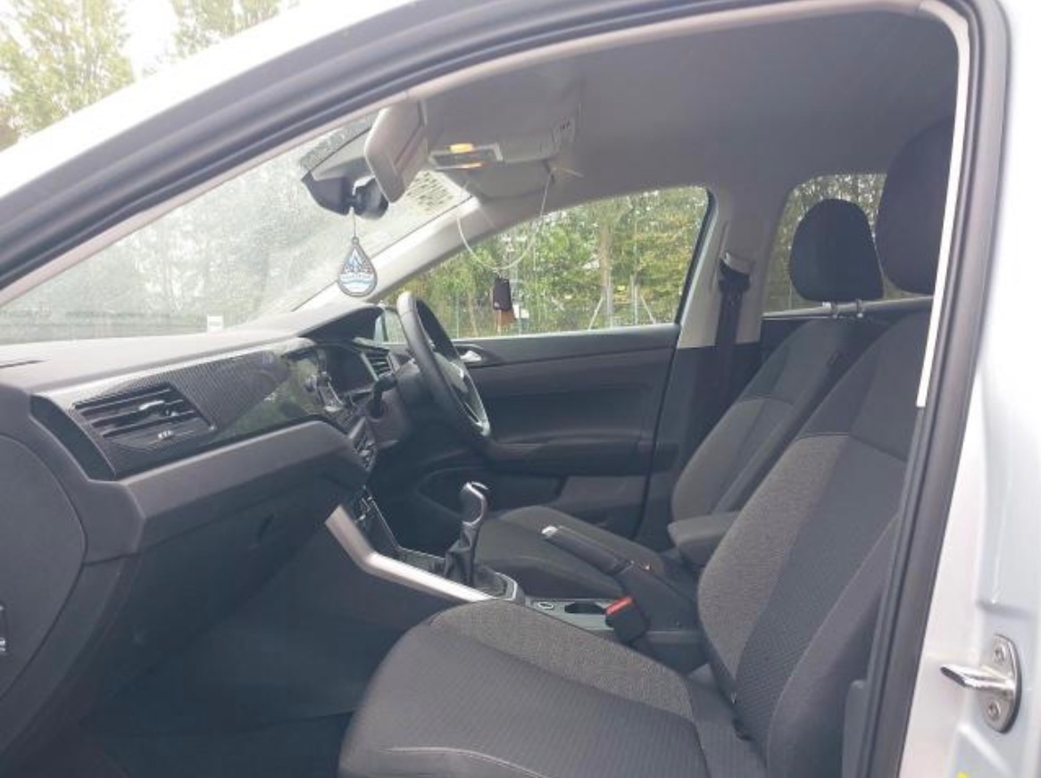 Used Volkswagen Polo 2024 for sale - 77125110: Photo 3