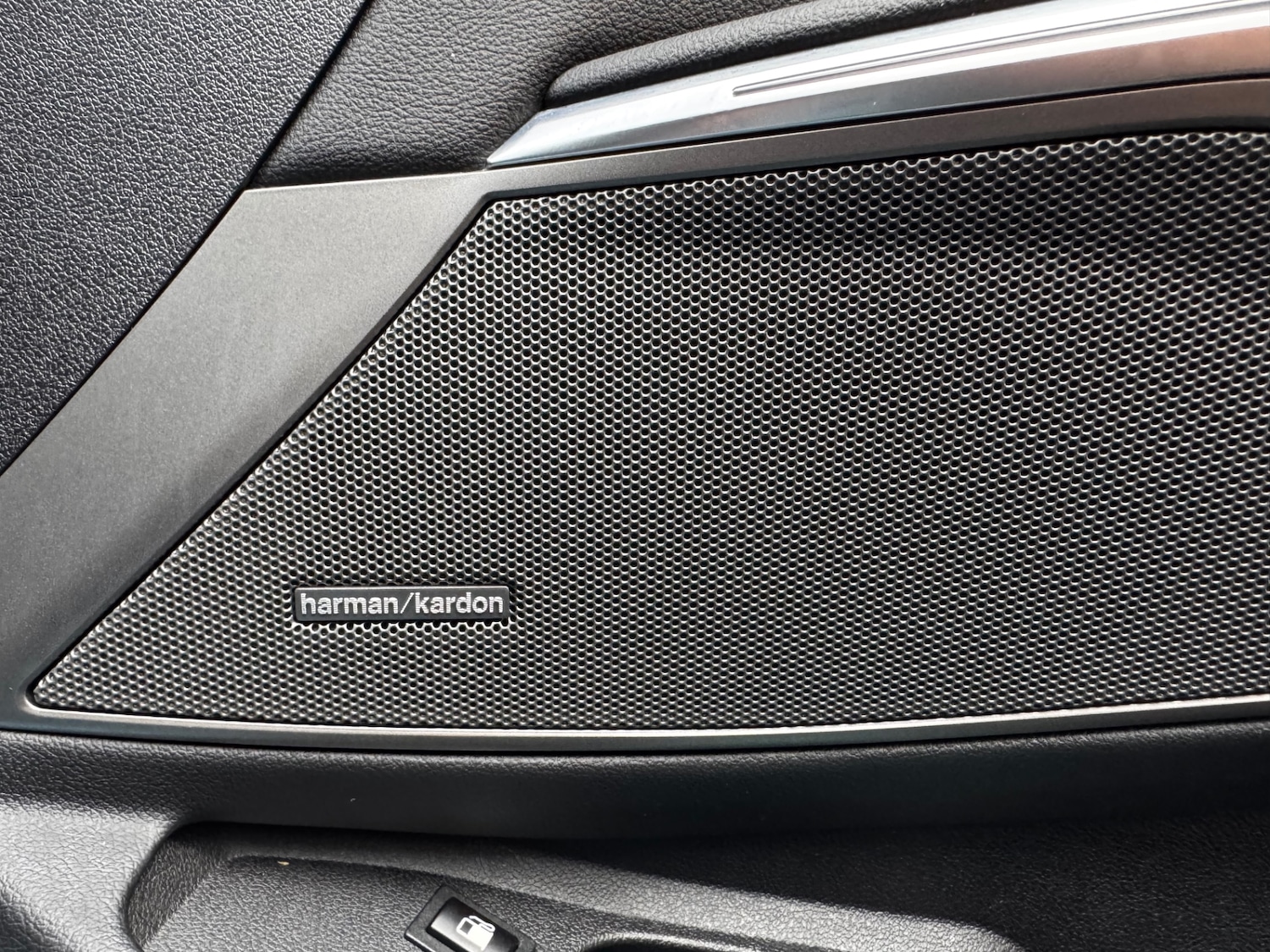 Used BMW 3 Series 2024 for sale - 76935464: Photo 13