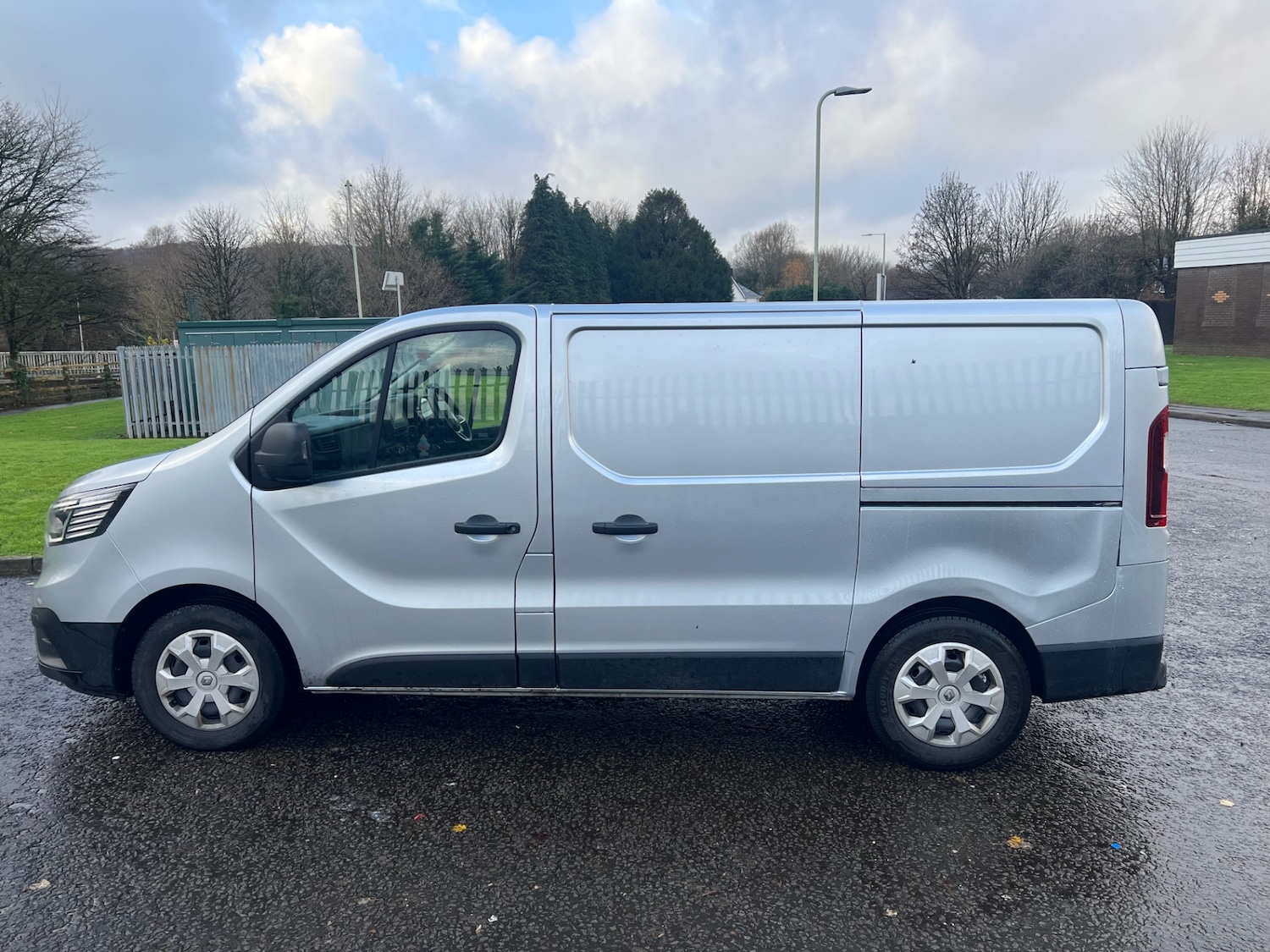 Used Renault Trafic 2023 for sale - 76845902: Photo 4