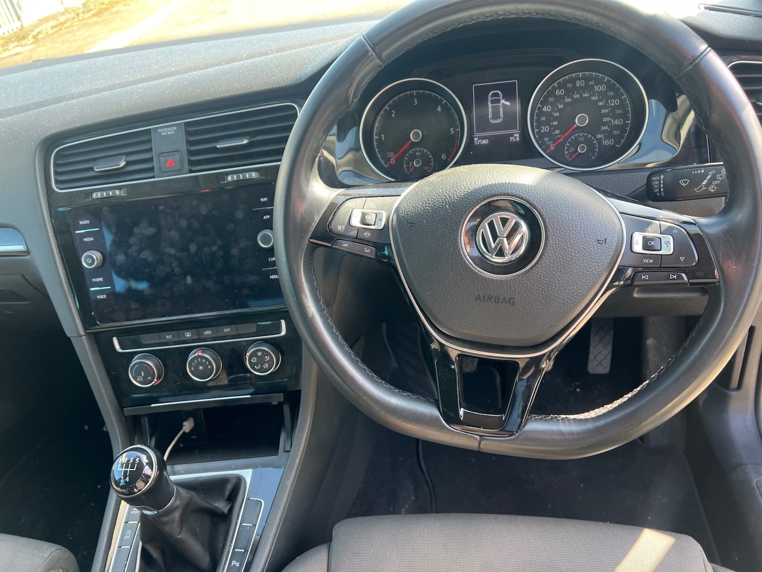 Used Volkswagen Golf 2019 for sale - 77916896: Photo 11