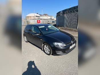 Used Volkswagen Golf 2015 for sale - 77963208: Photo