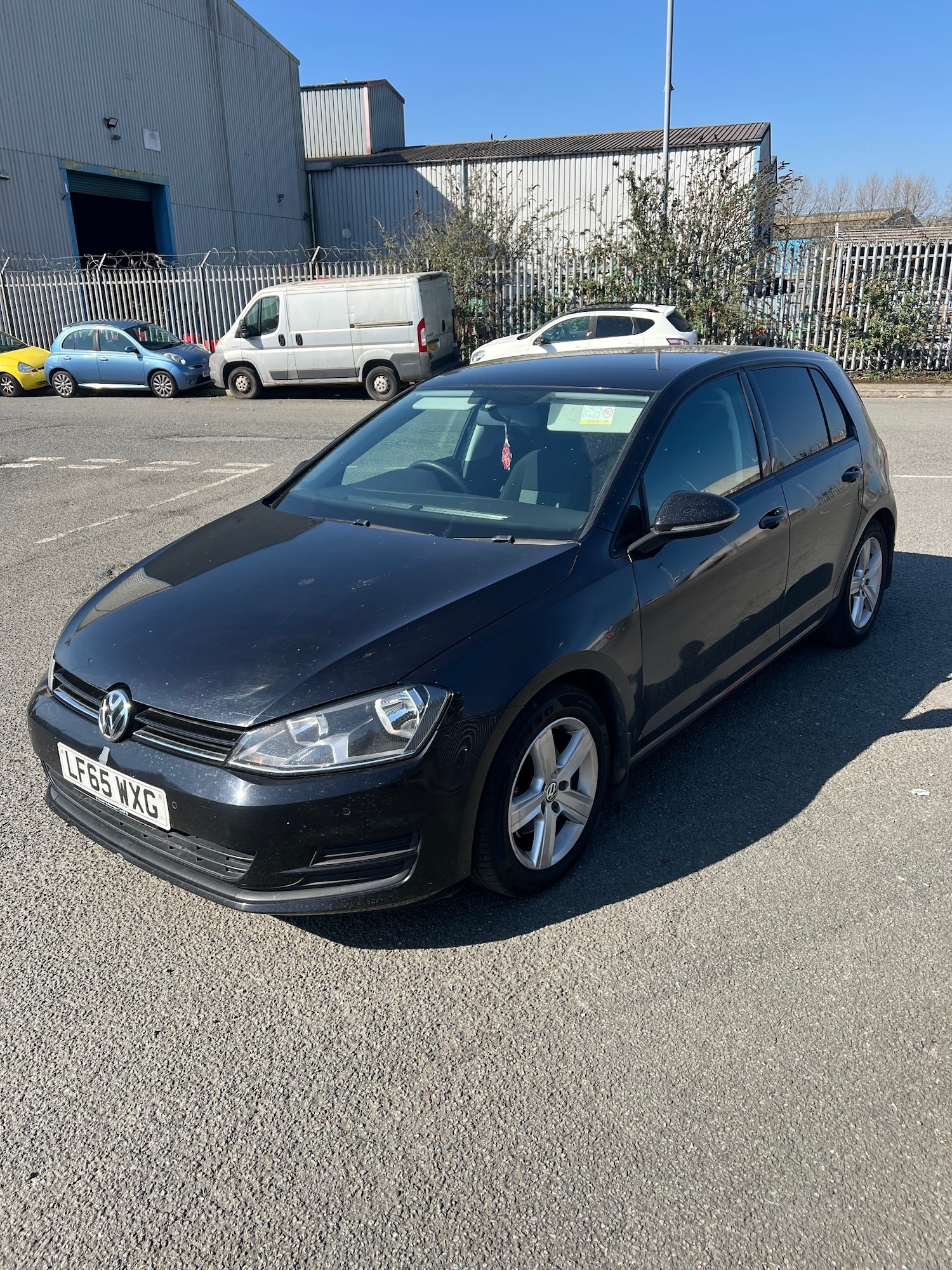 Used Volkswagen Golf 2015 for sale - 77963208: Photo 2