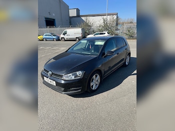 Used Volkswagen Golf 2015 for sale - 77963208: Photo