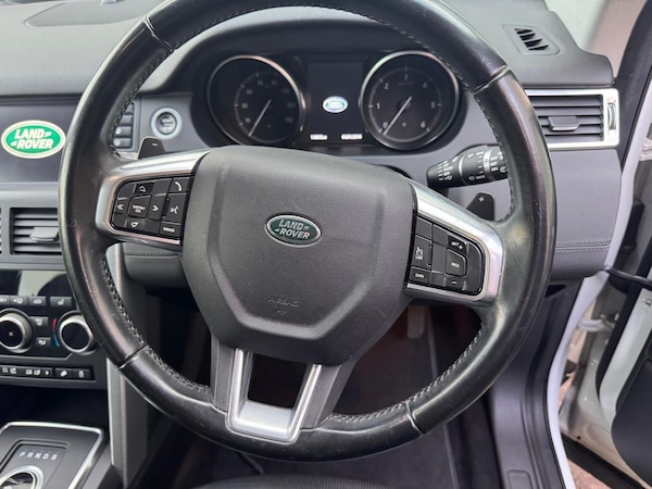 Used Land Rover Discovery Sport 2016 for sale - 76170389: Photo 13