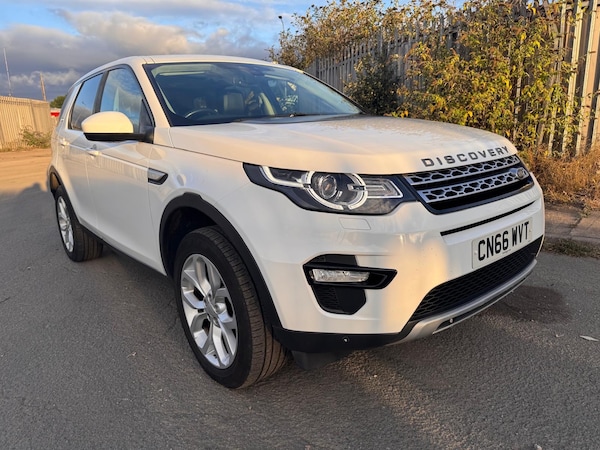 Used Land Rover Discovery Sport 2016 for sale - 76170389: Photo 1