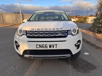 Used Land Rover Discovery Sport 2016 for sale - 76170389: Photo
