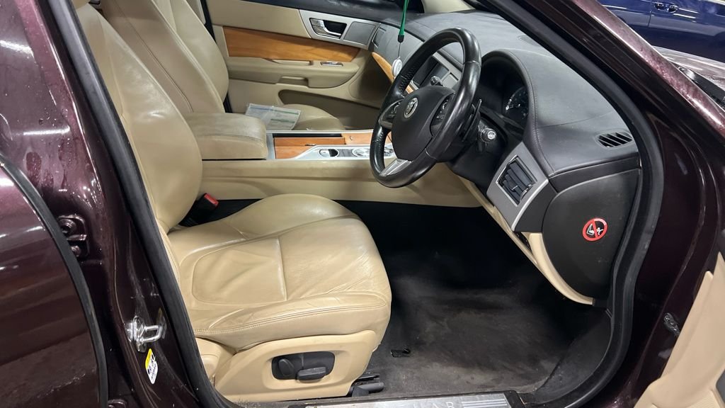 Used Jaguar XF 2013 for sale - 77557601: Photo 13