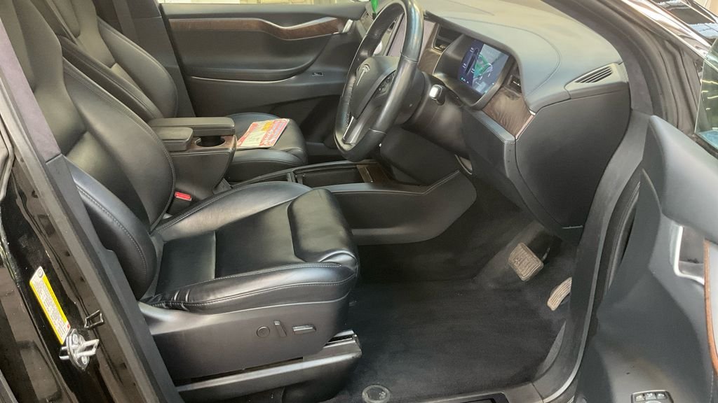 Used Tesla Model X 2020 for sale - 78167631: Photo 17