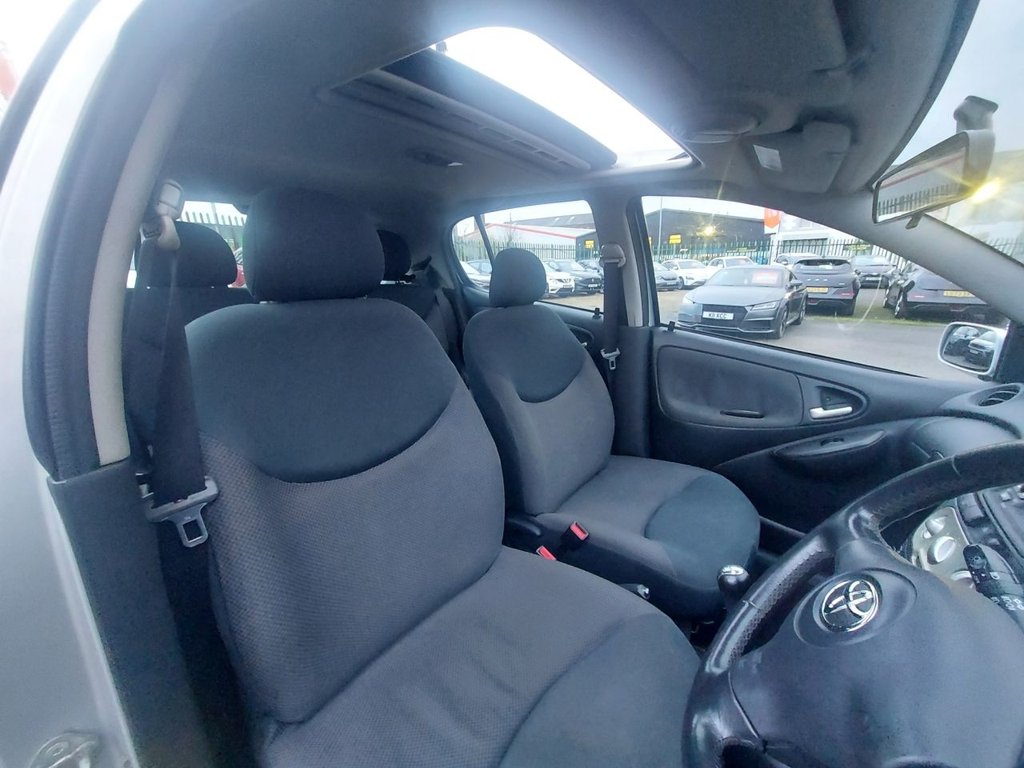 Used Toyota Yaris 2004 for sale - 76867982: Photo 18