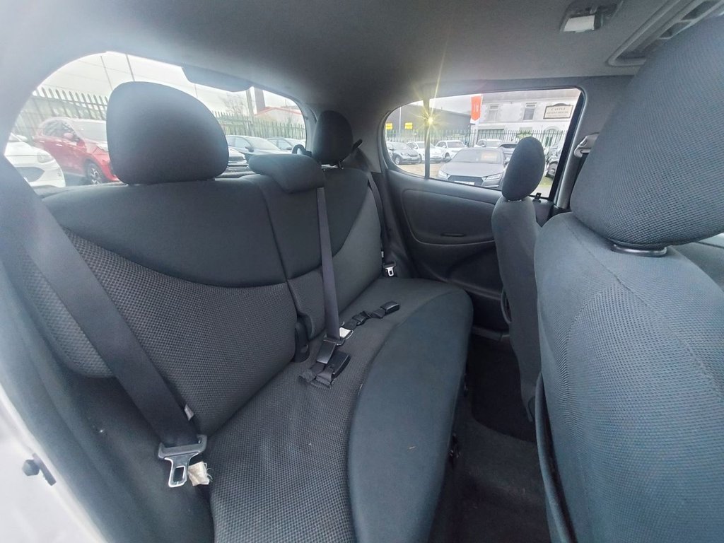 Used Toyota Yaris 2004 for sale - 76867982: Photo 29