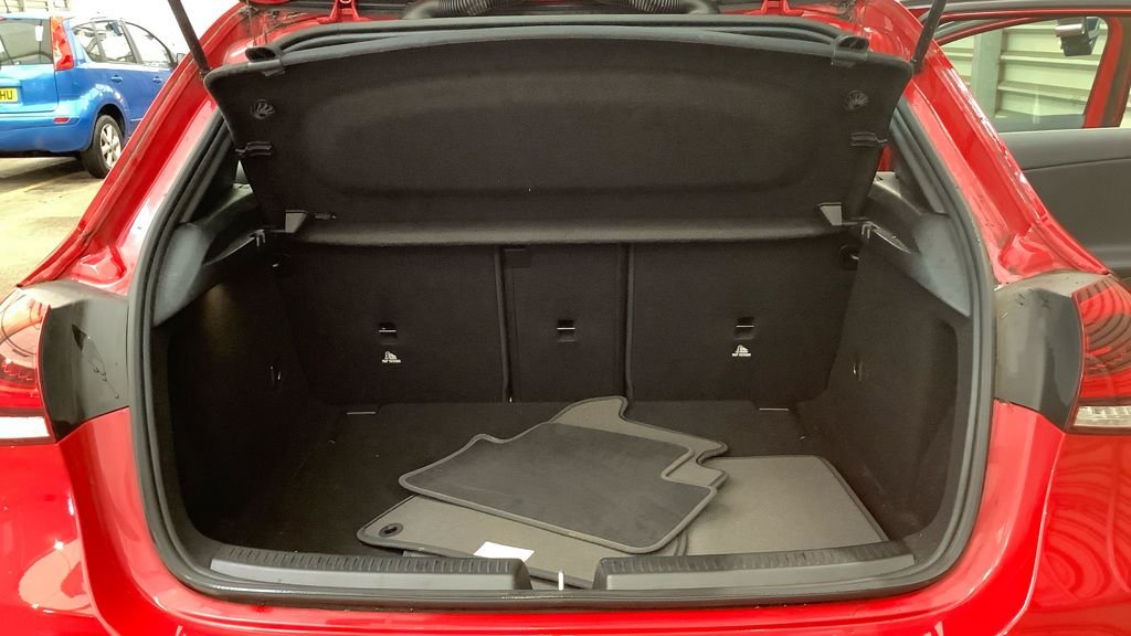 Used Mercedes-Benz A-Class 2019 for sale - 77765582: Photo 11