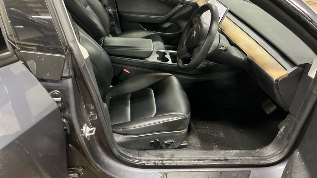 Used Tesla Model 3 2021 for sale - 77547229: Photo 15