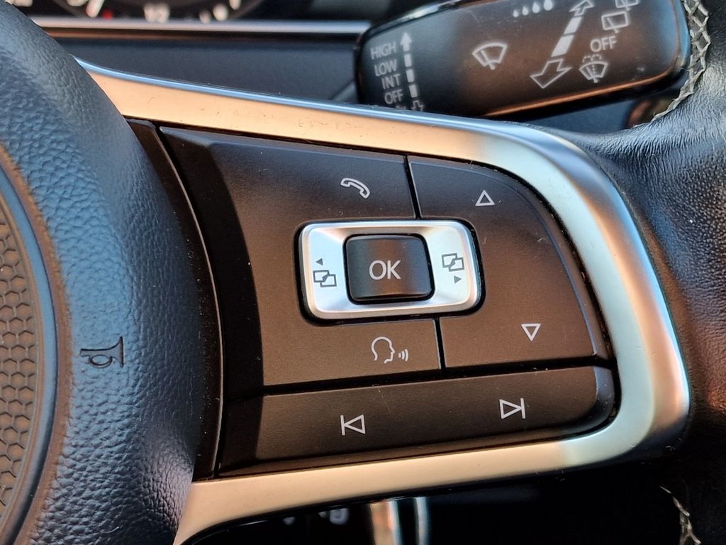 Used Volkswagen Golf 2018 for sale - 76744401: Photo 27