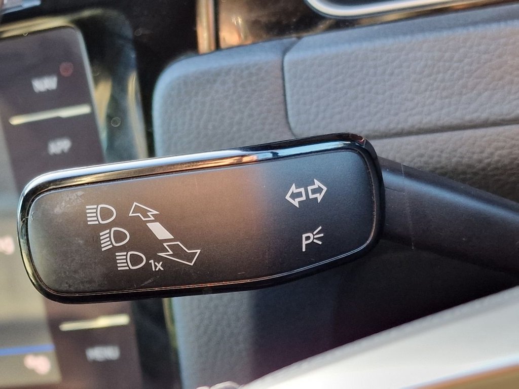 Used Volkswagen Golf 2018 for sale - 76744401: Photo 28