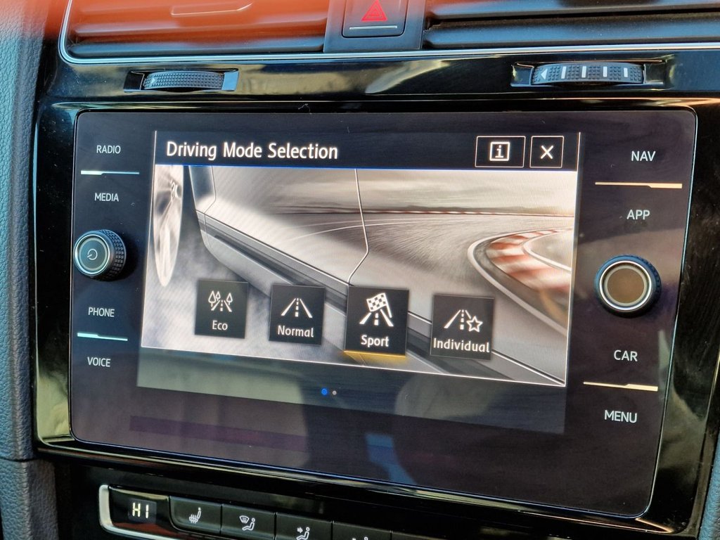 Used Volkswagen Golf 2018 for sale - 76744401: Photo 38