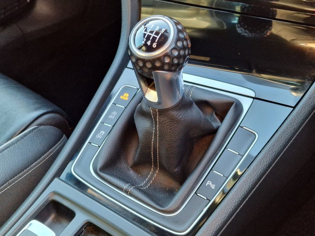 Used Volkswagen Golf 2018 for sale - 76744401: Photo 39