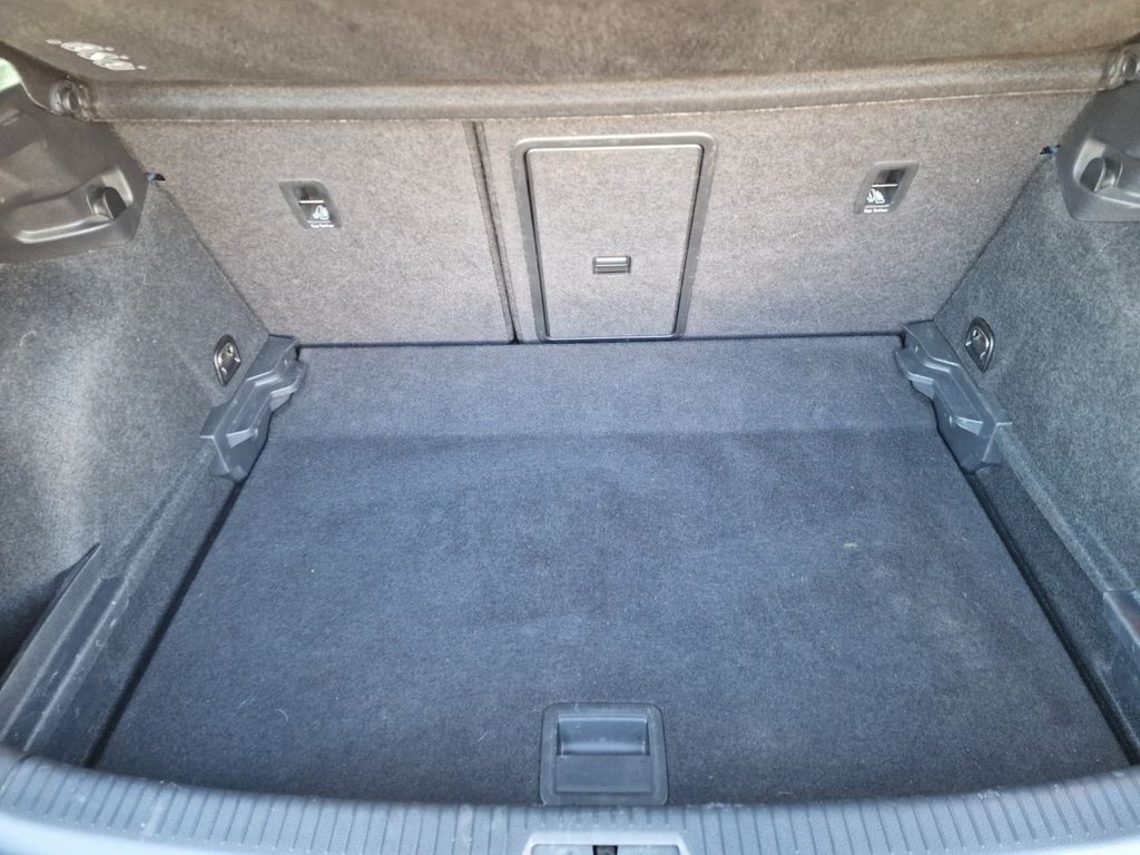 Used Volkswagen Golf 2018 for sale - 76744401: Photo 50