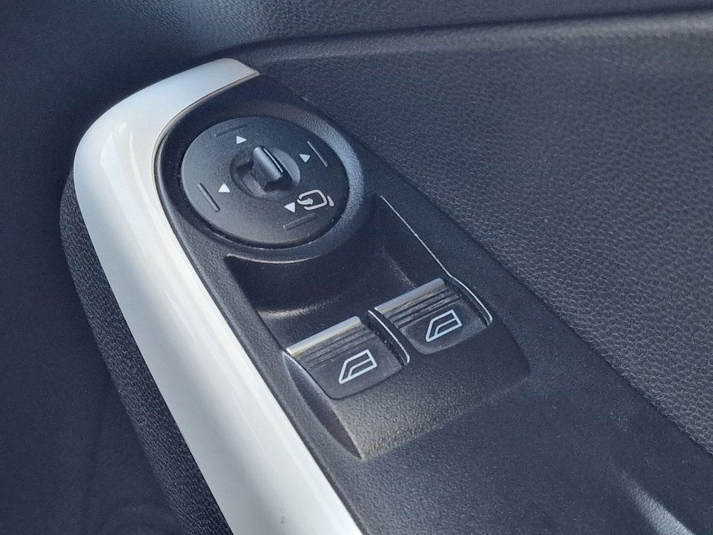 Used Ford Fiesta 2016 for sale - 77049069: Photo 38