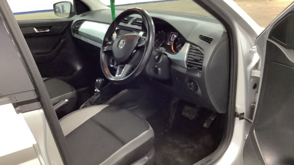 Used Skoda Fabia 2015 for sale - 77990975: Photo 19