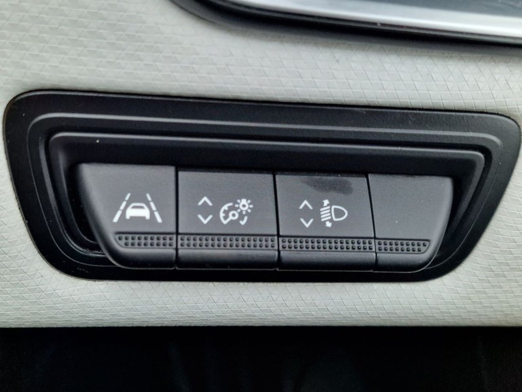 Used Renault Clio 2022 for sale - 76744403: Photo 31