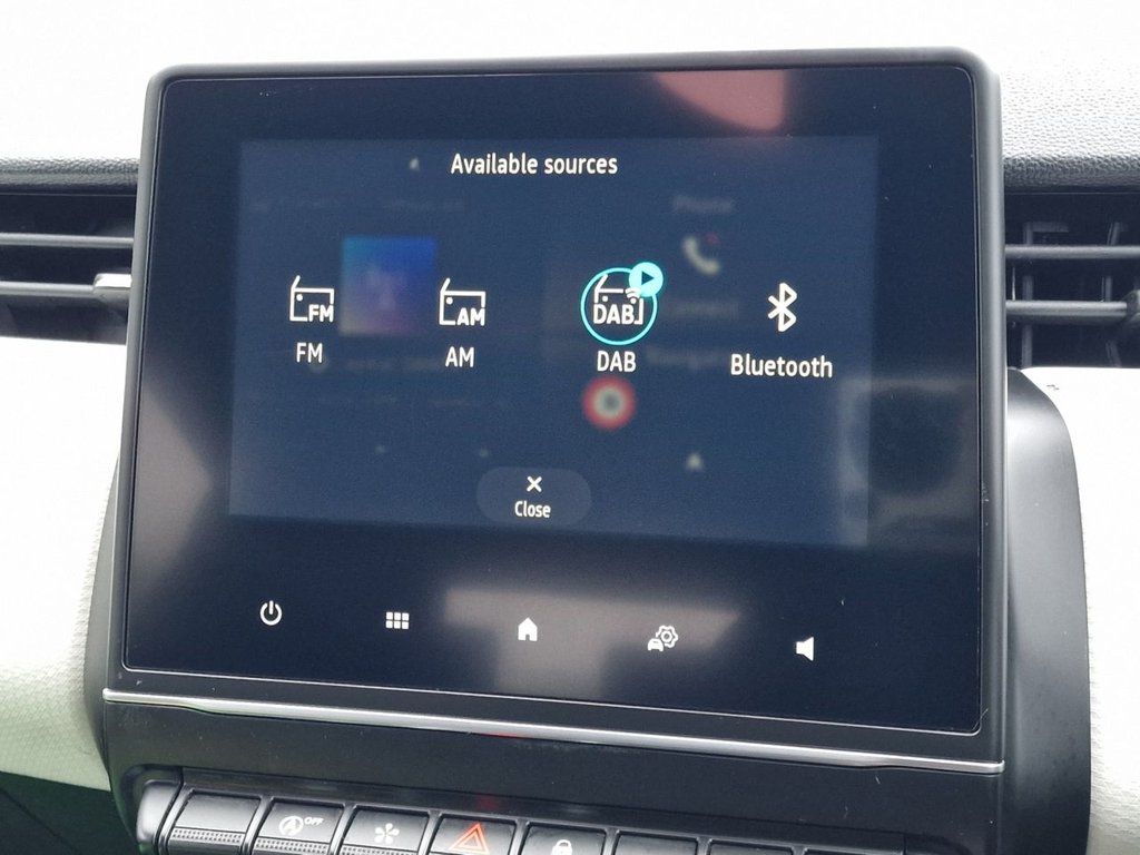 Used Renault Clio 2022 for sale - 76744403: Photo 42