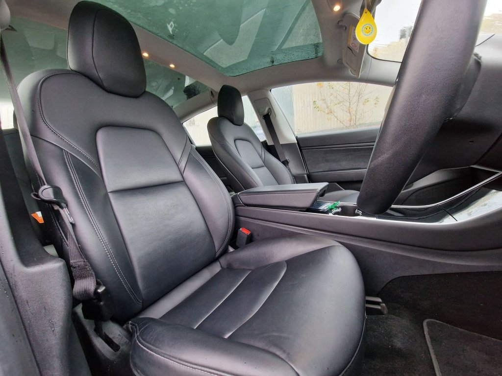 Used Tesla Model 3 2019 for sale - 76744418: Photo 43