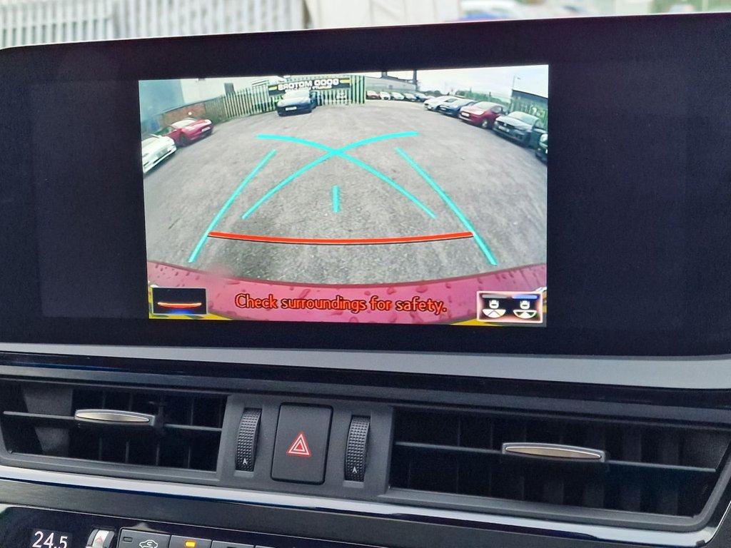 Used Lexus ES 2022 for sale - 76744412: Photo 40