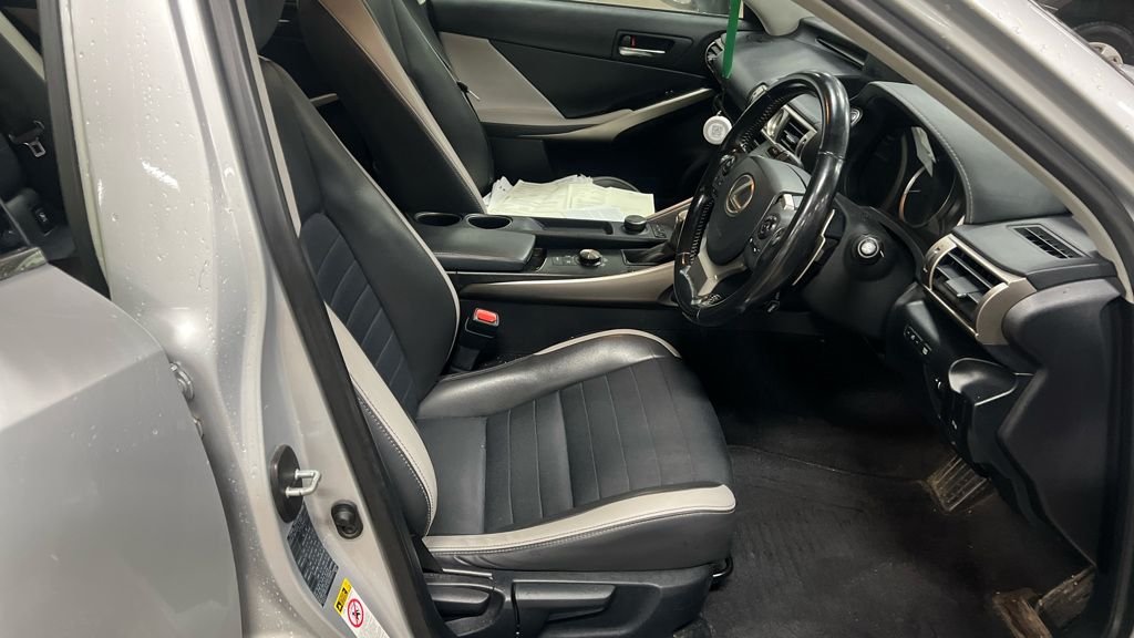 Used Lexus IS 2016 for sale - 77111287: Photo 12