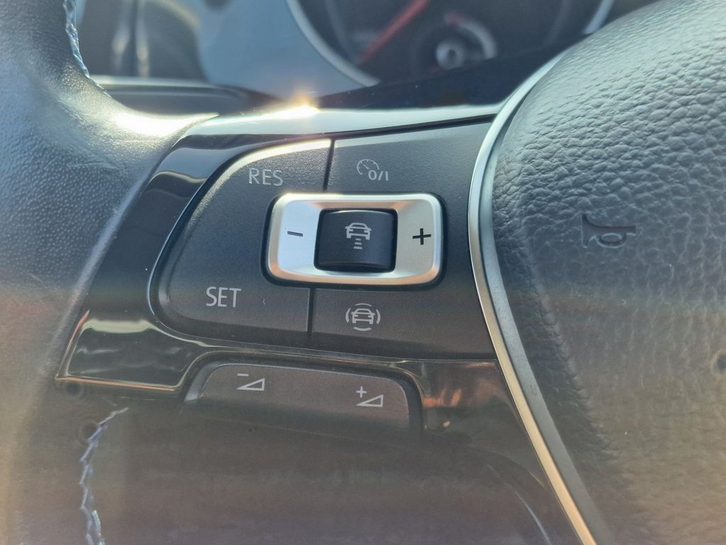 Used Volkswagen Golf 2018 for sale - 77976628: Photo 25