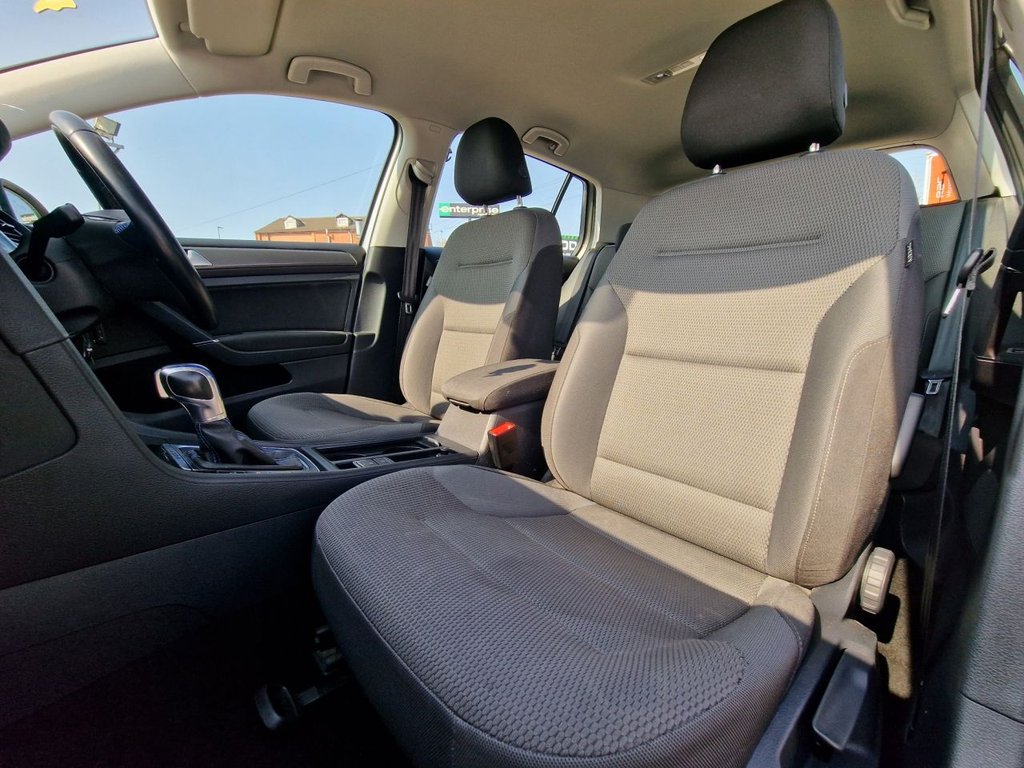 Used Volkswagen Golf 2018 for sale - 77976628: Photo 42