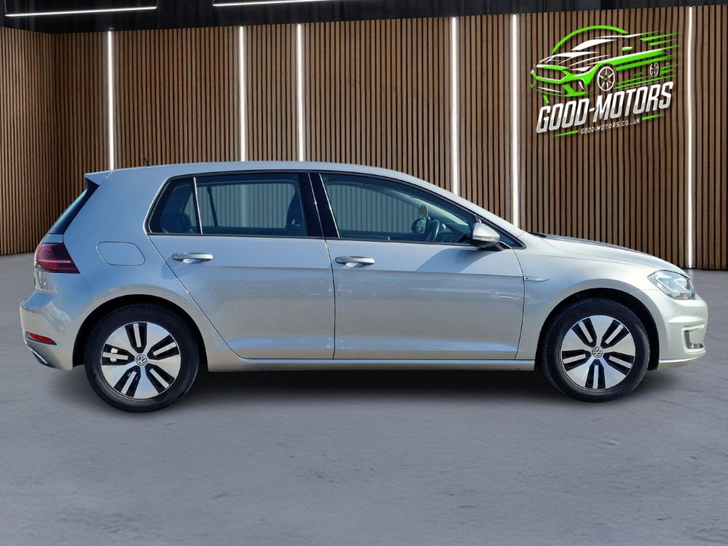 Used Volkswagen Golf 2018 for sale - 77976628: Photo 9