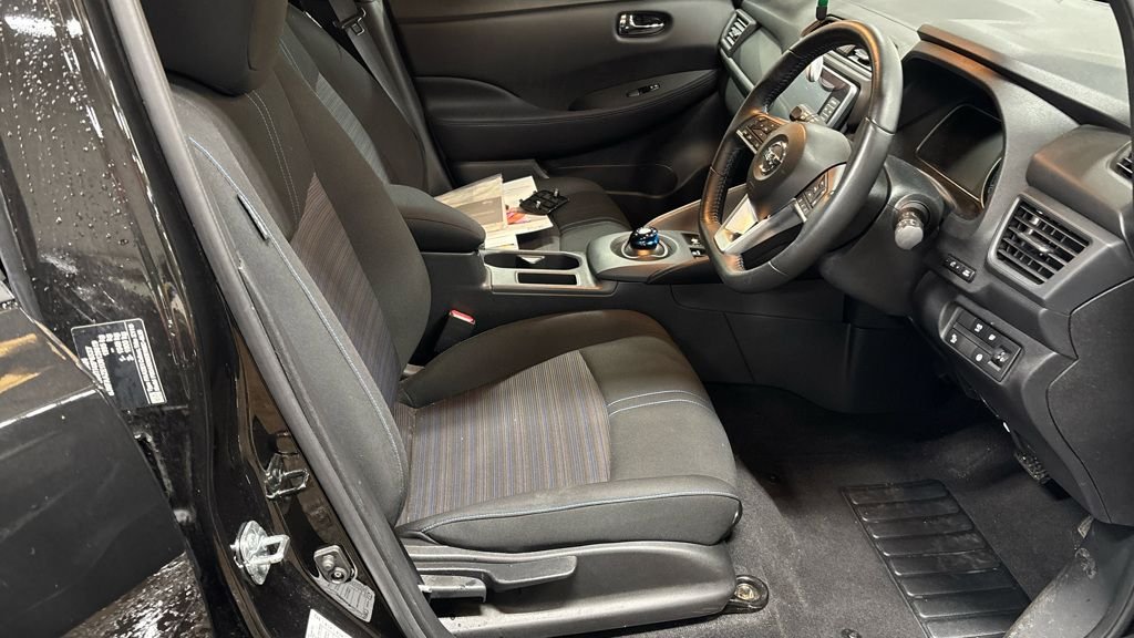 Used Nissan Leaf 2021 for sale - 77953103: Photo 14