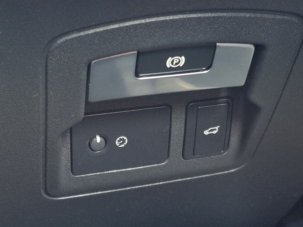 Used Land Rover Range Rover Velar 2019 for sale - 77287504: Photo 32