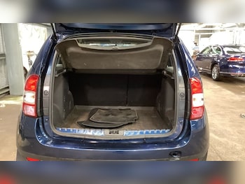 Used Dacia Duster 2018 for sale - 77708889: Photo