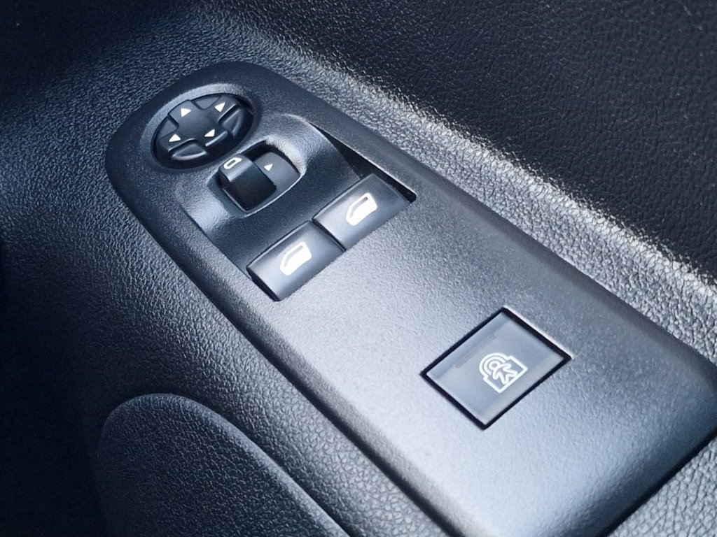 Used Vauxhall Combo Life 2019 for sale - 76739974: Photo 40