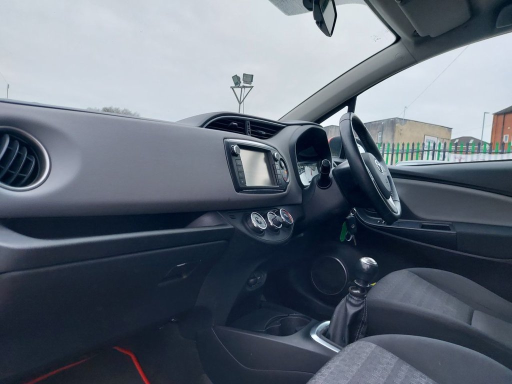 Used Toyota Yaris 2016 for sale - 77089262: Photo 25