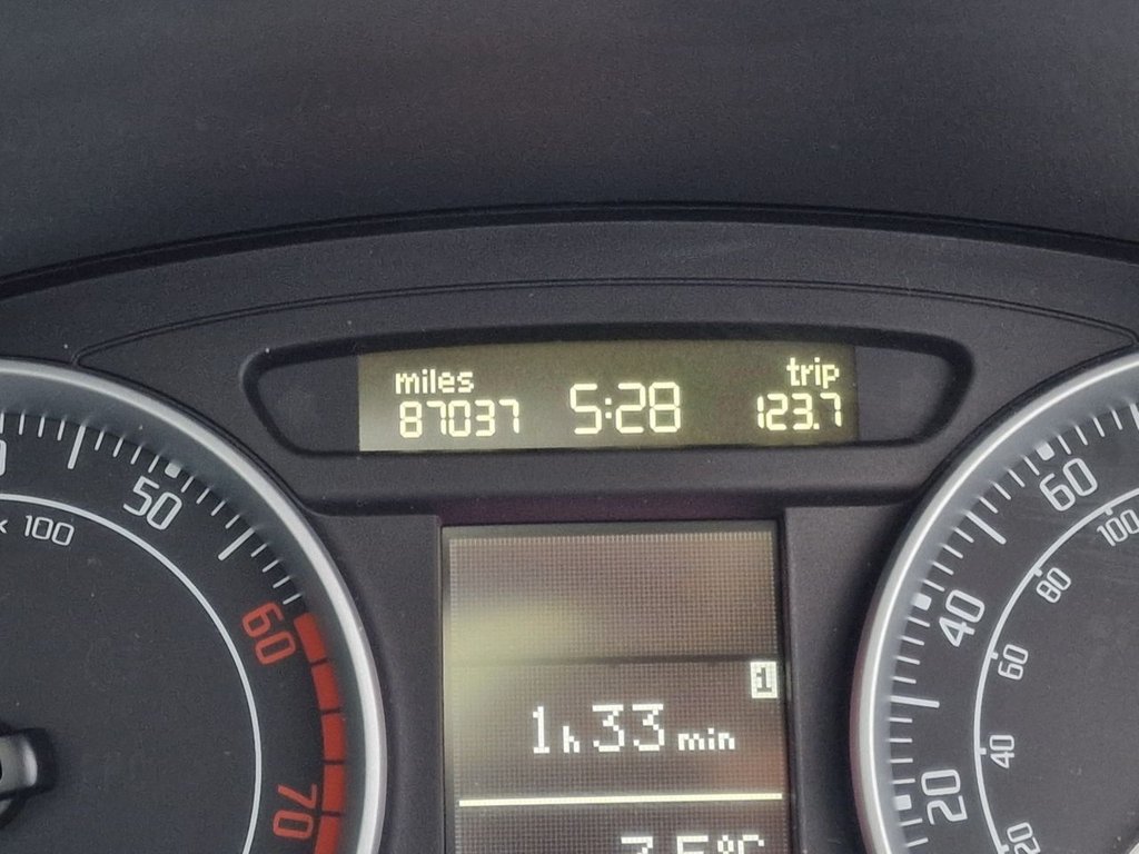 Used Skoda Roomster 2010 for sale - 77302721: Photo 23